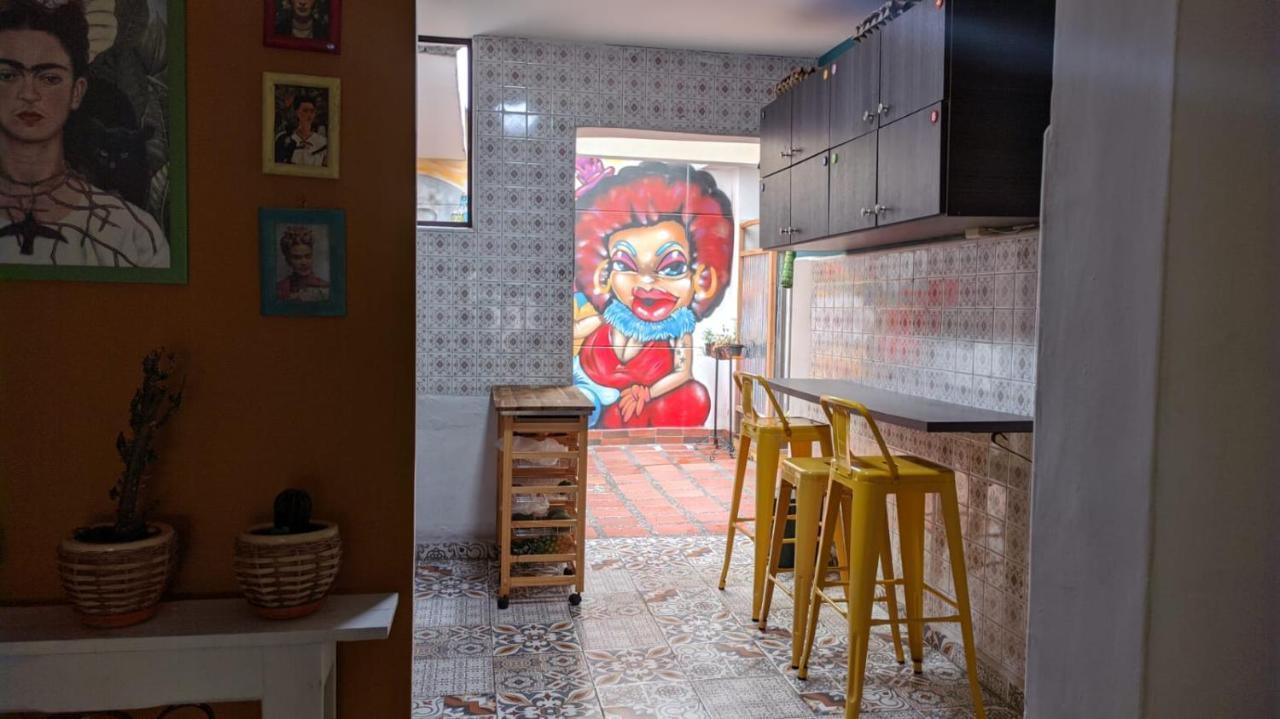 Casa Tuvia Parque Vandrarhem Medellín Exteriör bild